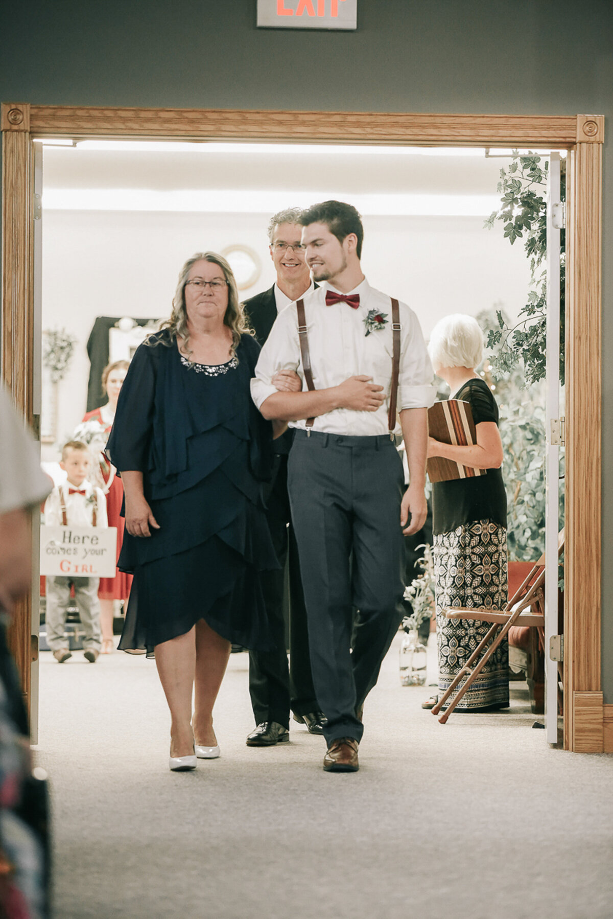 wedding ceremony | Iowa wedding photographer | Iowa Photographer | Playlife | Cedar Rapids | Iowa City | Kalona | Alaynna Ann Schwartz-21