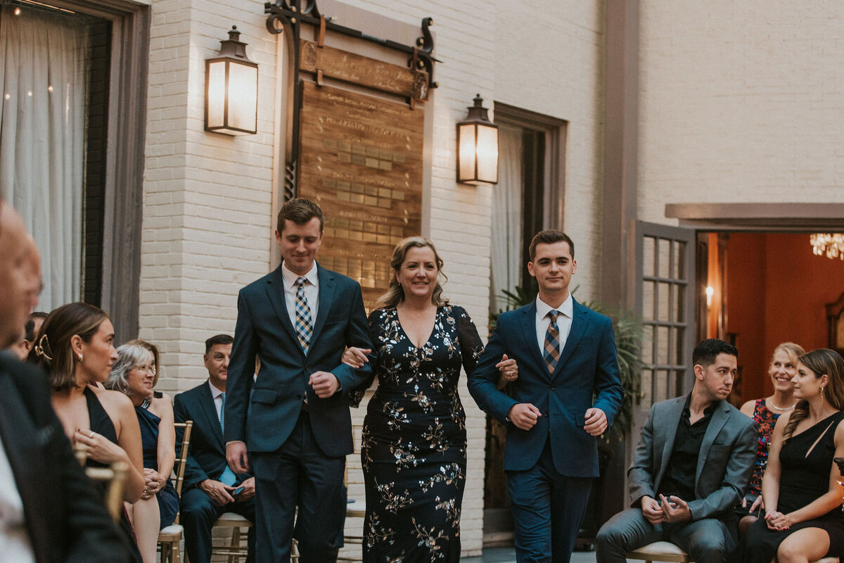 WELLING-FLORES.Wedding.EngineersClub-crmny-30