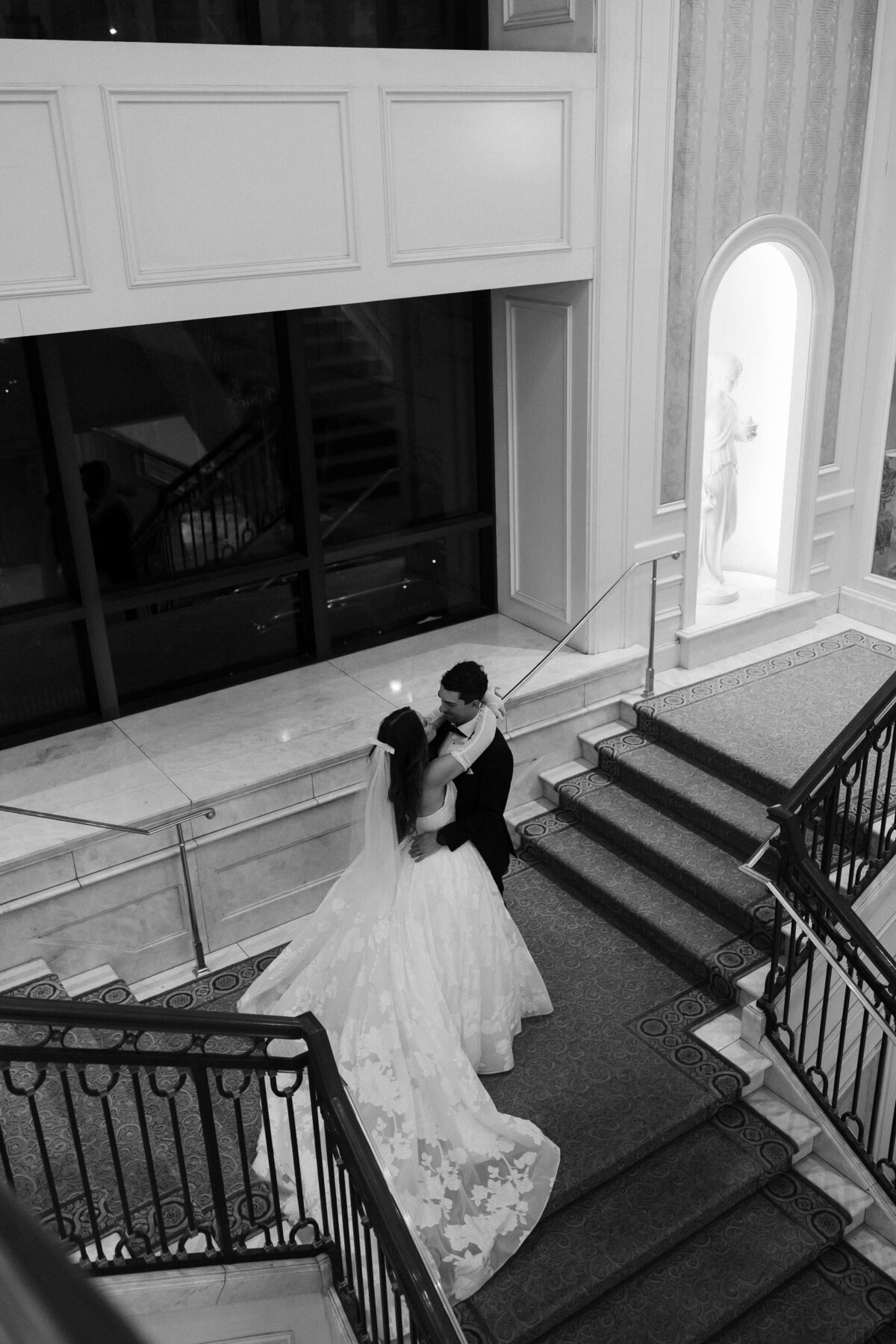 75riskyexposure_samantha-rydge_las-vegas-elopement-photography