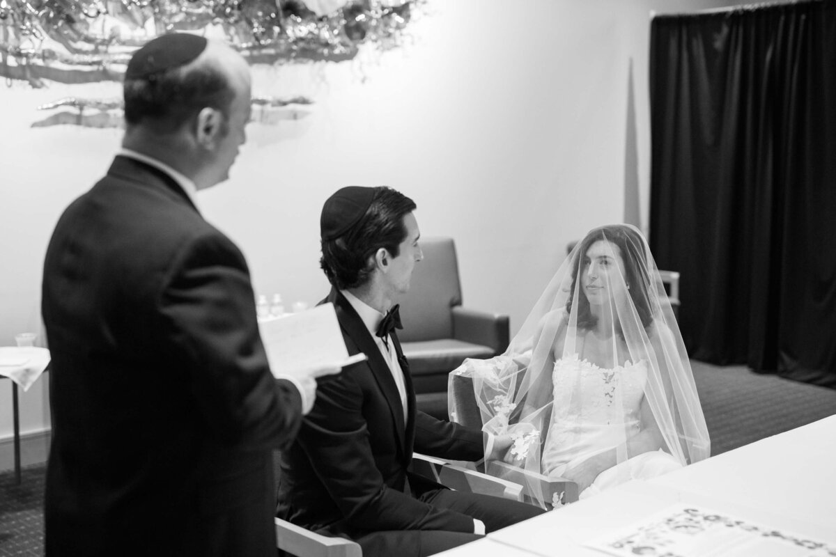 Wedding ceremony at Temple Emanu-El Dallas