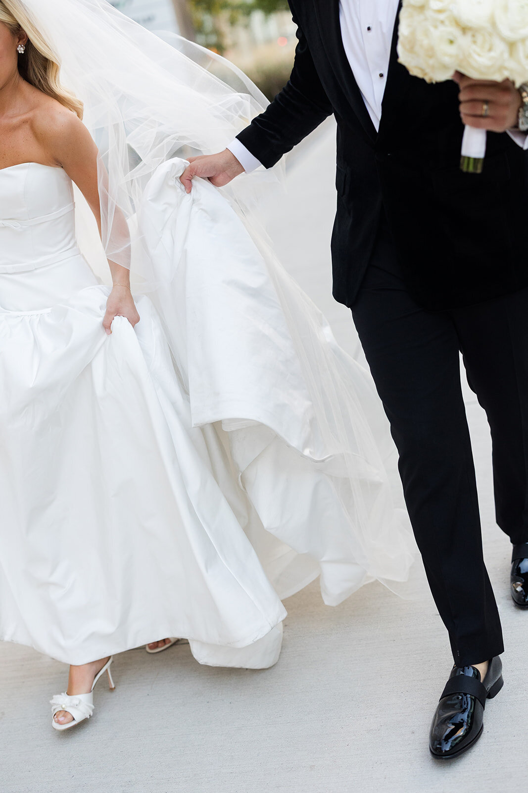 the-old-post-office-the-cannons-photography-chicago-wedding-photographer-66