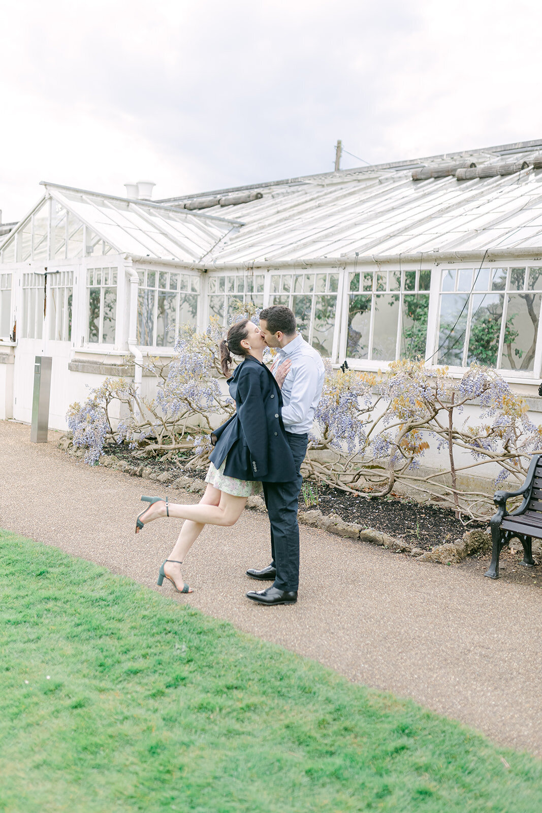 424  - Delia and Enrico - CONSERVATORY - Chiswick House & Gardens - Joana Senkute Photography