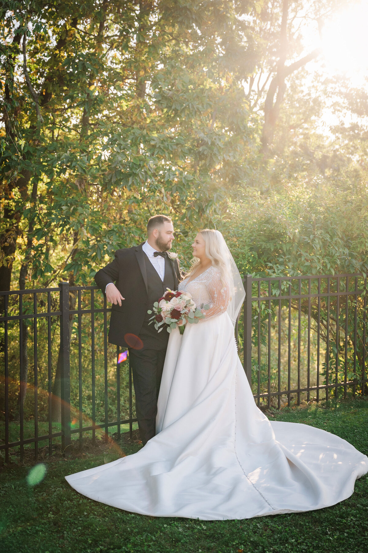 twelve oaks mansion wedding photo