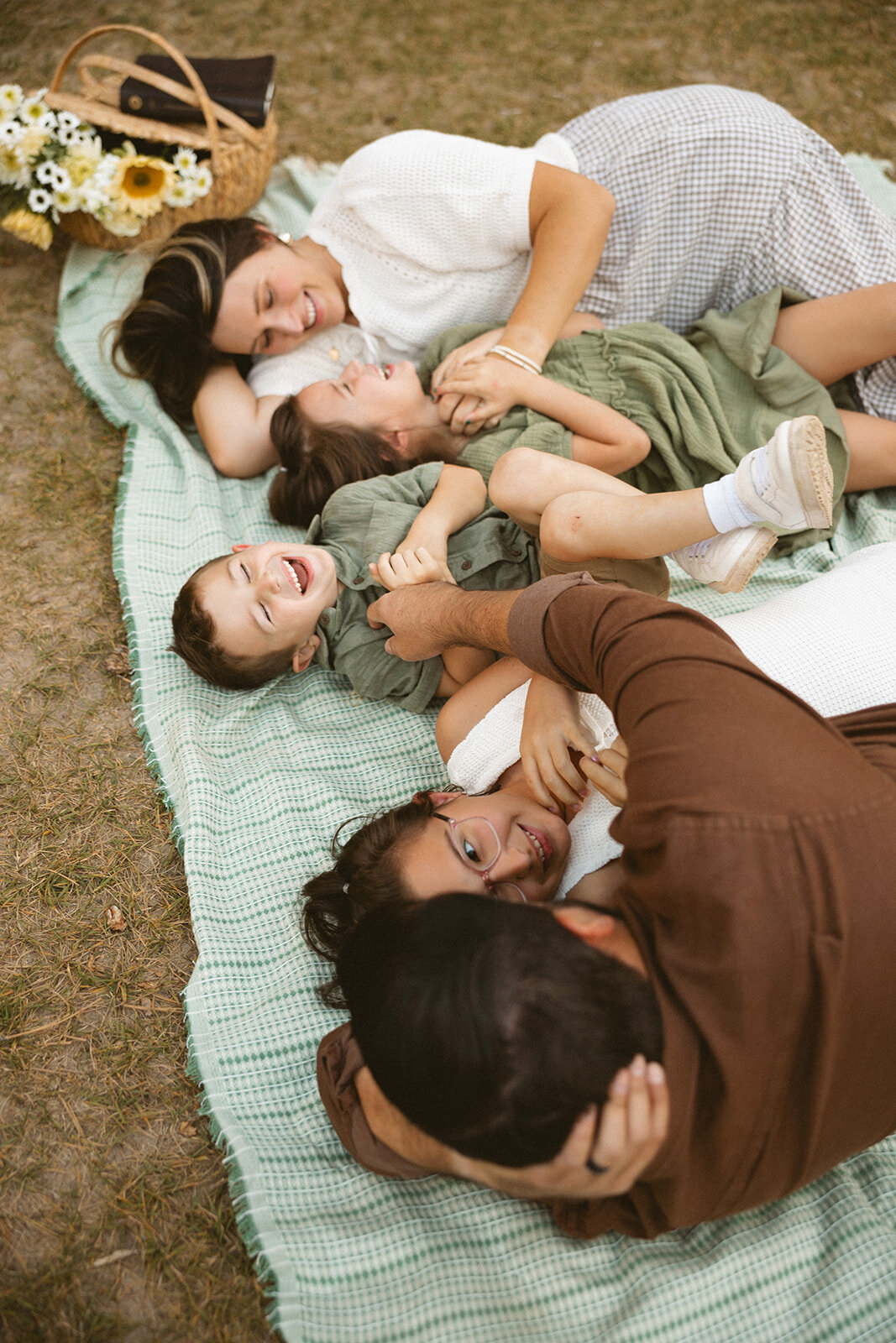 MurrayFamPicnic-MyrnaLoyPhoto-116