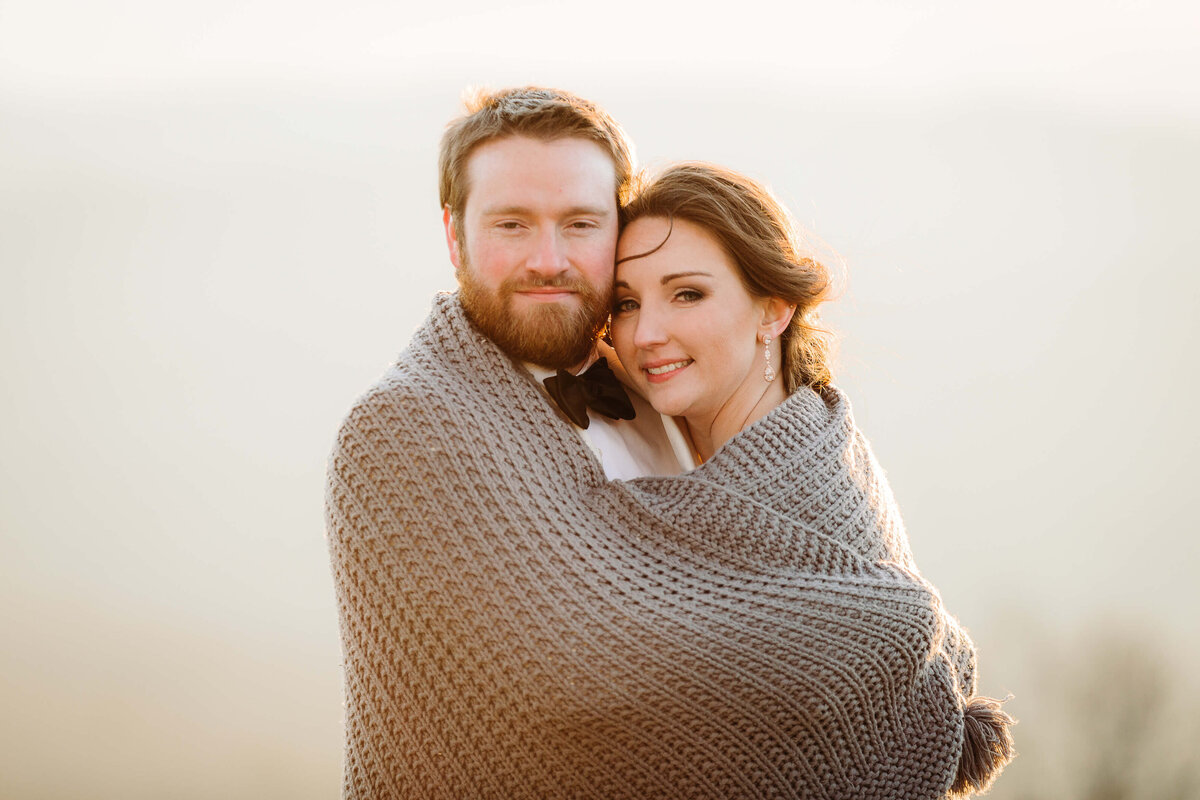 Jump-Off-Rock-NC-Mountain-Elopement-57