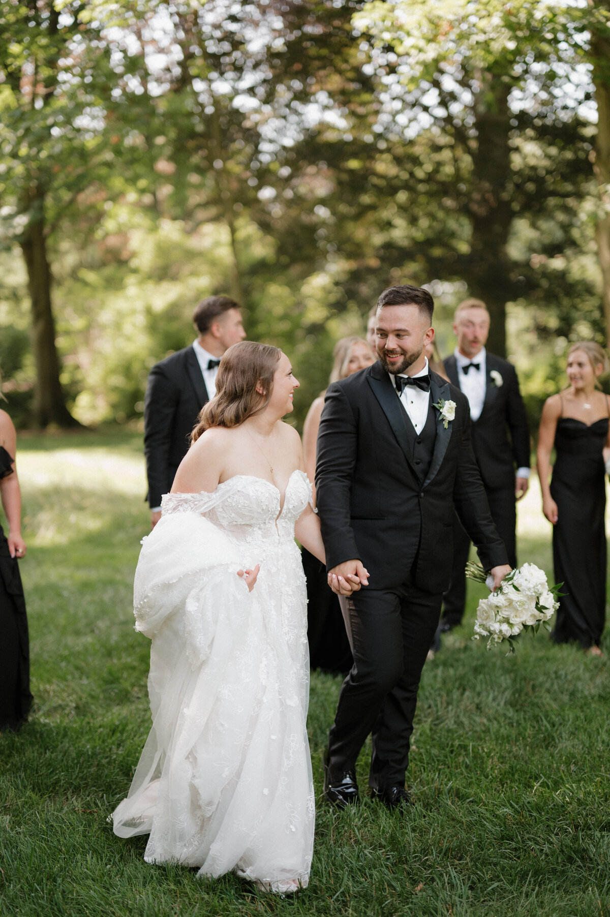 Indianapolis candid wedding photography couple portrait