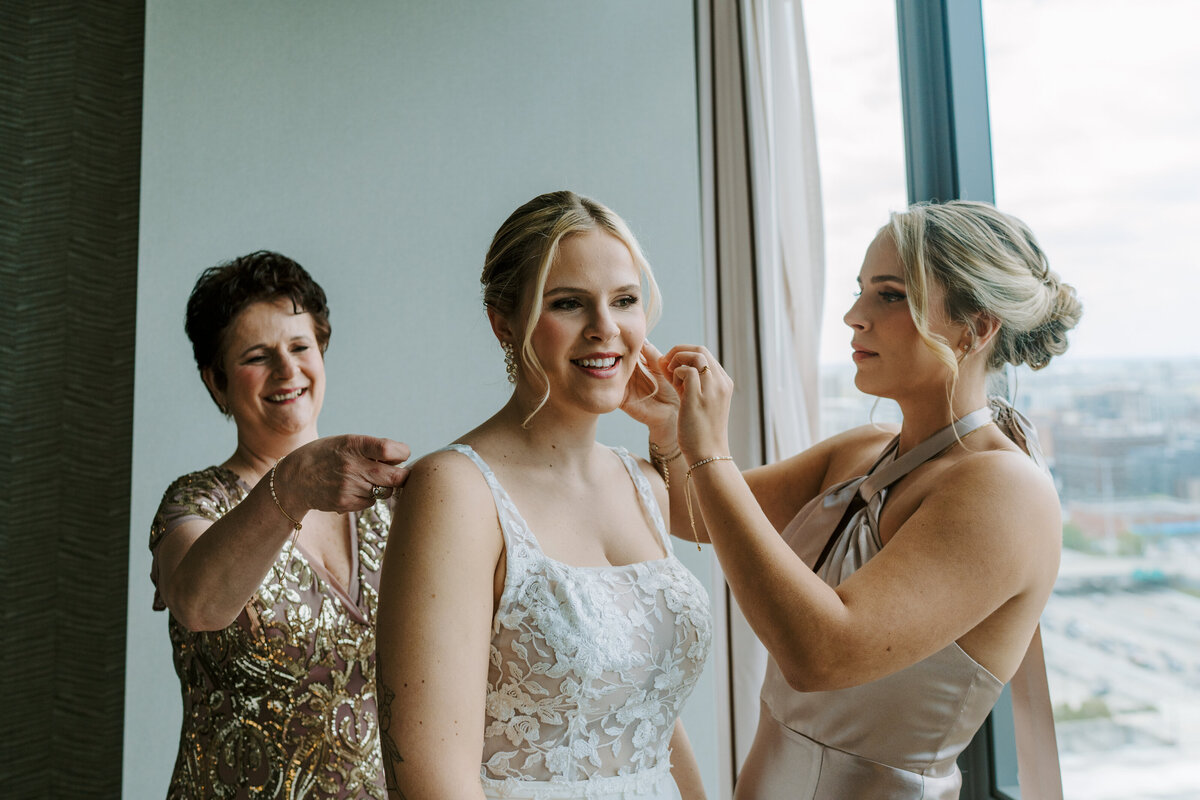 Chicago Wedding Photographer