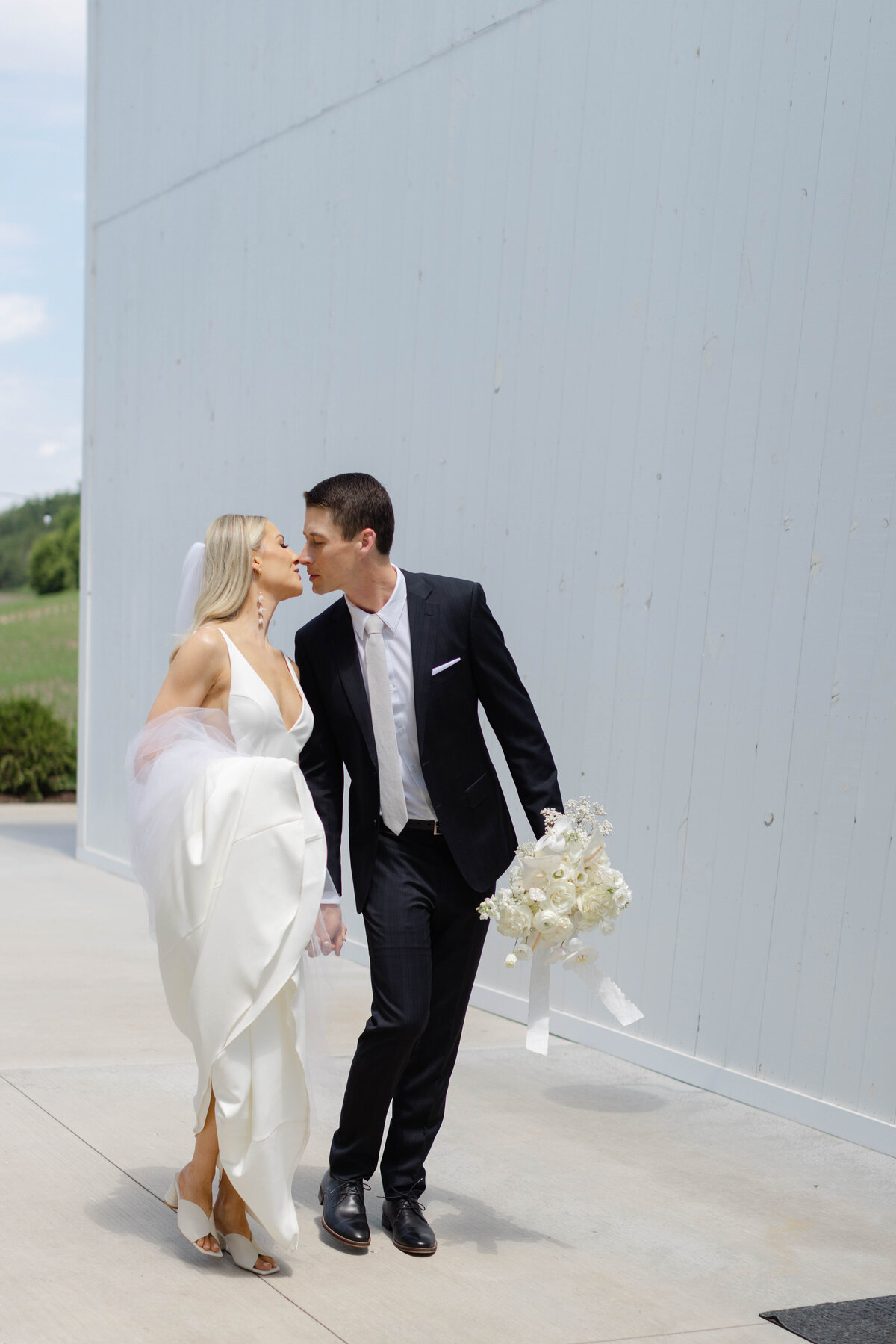 ANNA3751wedding_photographer_wayzata