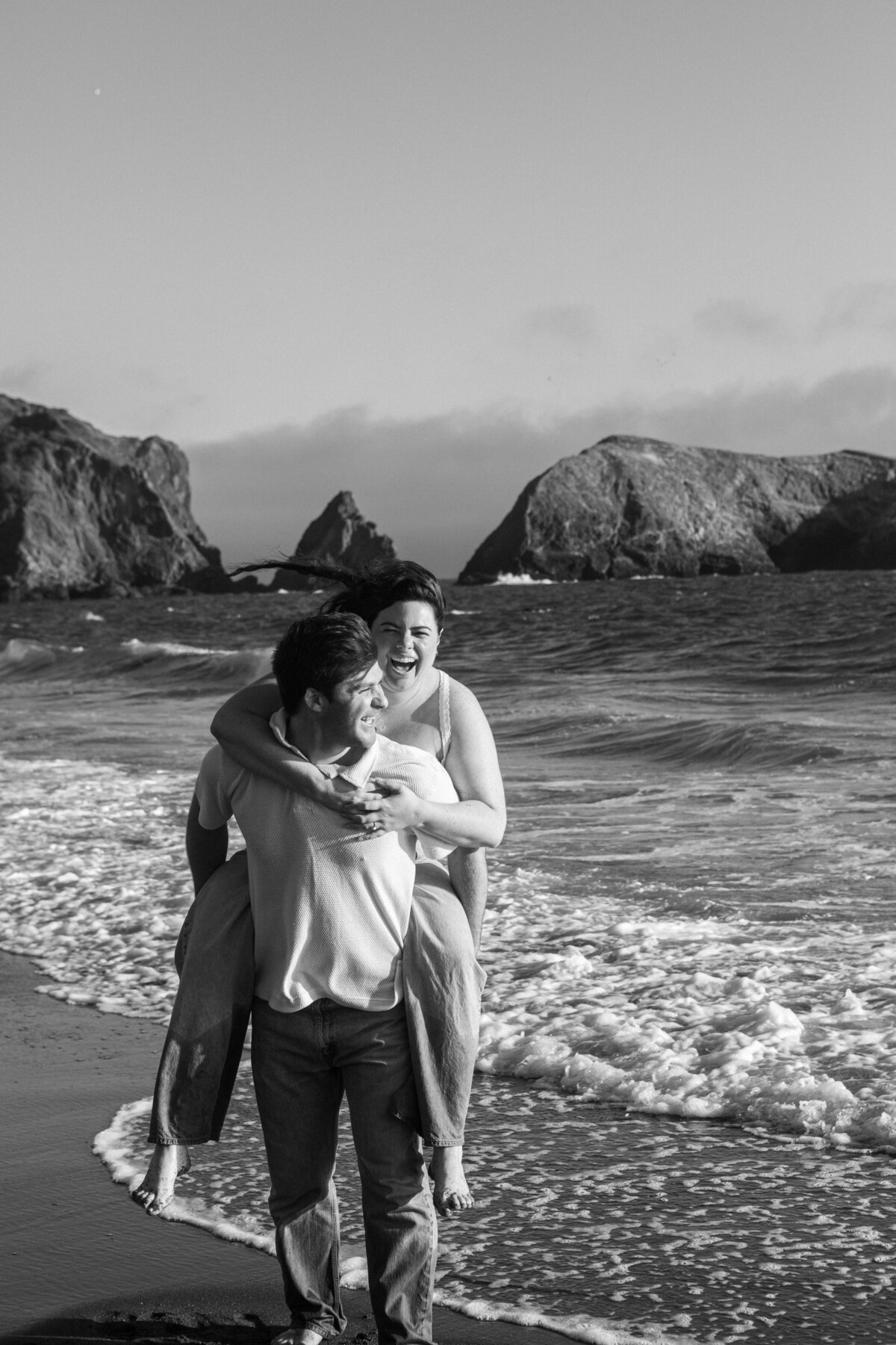 EngagementSession_RodeoBeach-127