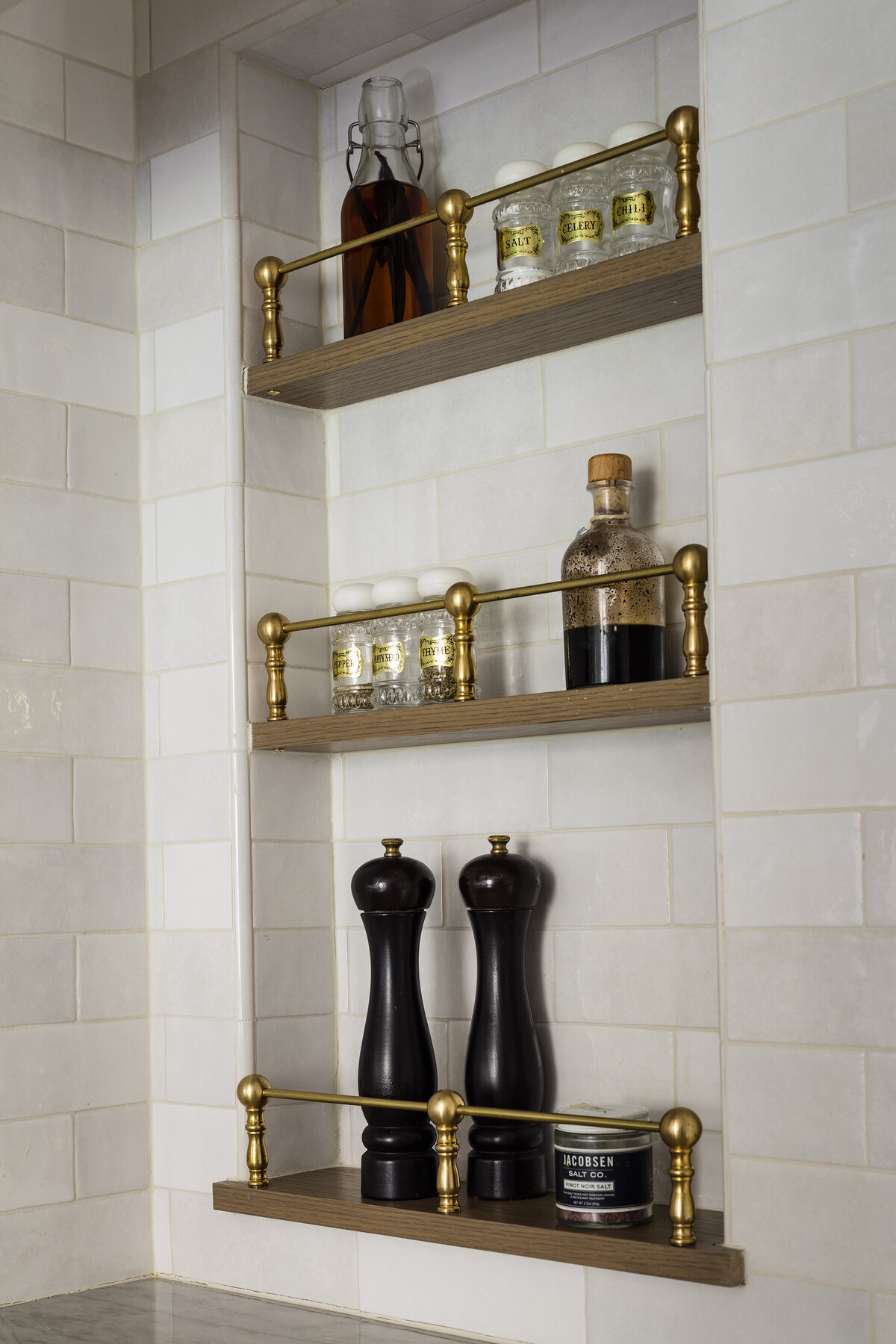 Kat Lawton Interiors - Seattle Interior Designer - Mercer Island Tudor - 20220317_lawton_007