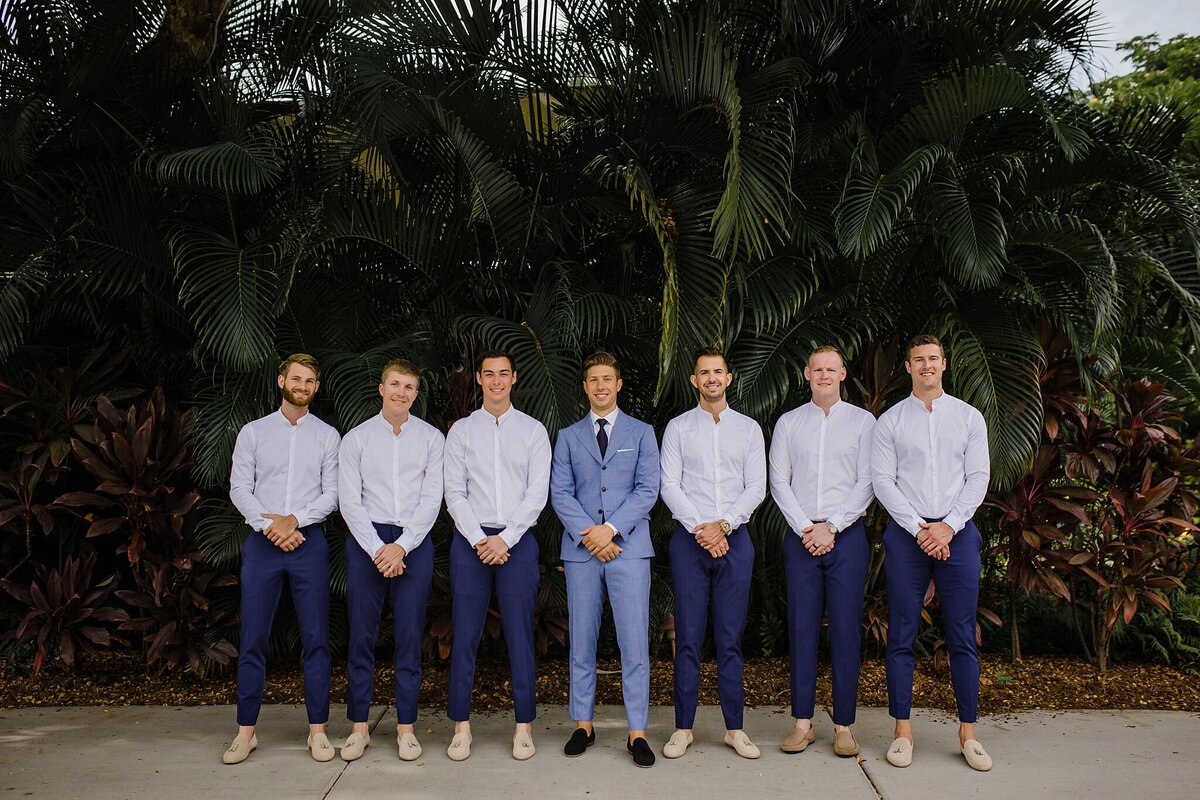 groom and groomsmen