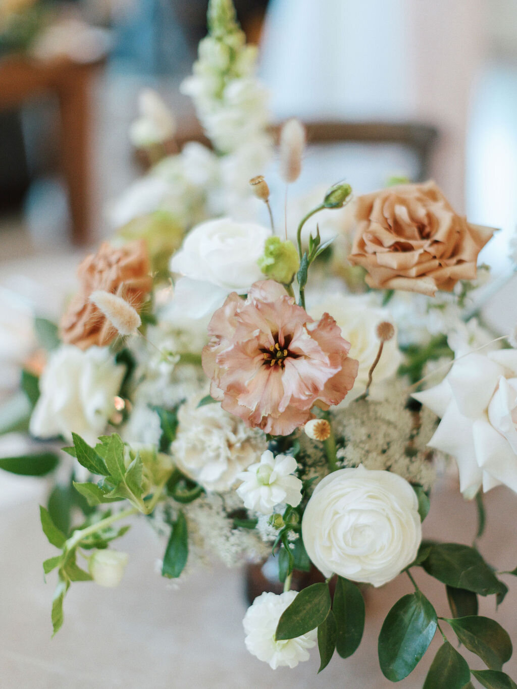 Meraki Design Wedding and Event Floral Studio Florist Wedding Flowers Full Service St. Louis Destination Luxury Floral Design Florists Designers Personal Unique Madi-Noah-Wedding-Images-By-Amber-77