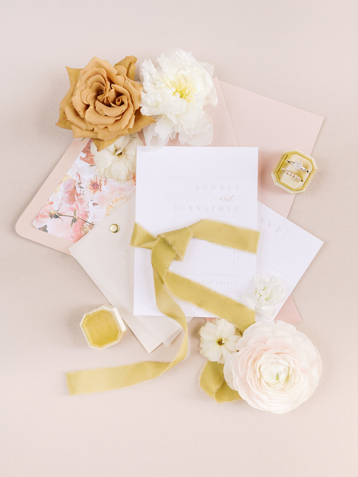 with_grace_and_gold_showit_theme_showit_themes_showit_template_showit_templates_showit_design_showit_designer_best29