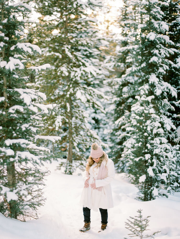 Dani-Cowan-Photography-Maternity-Film-Photographer-Snowy-Colorado32