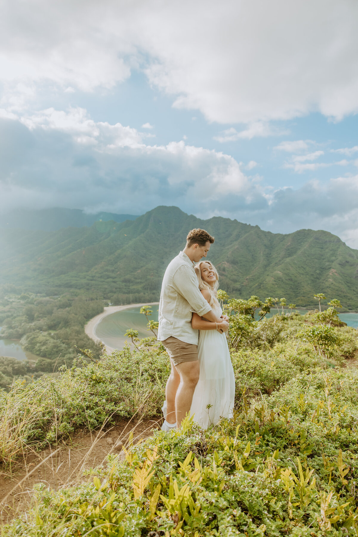 Oahu Hawaii couples photos