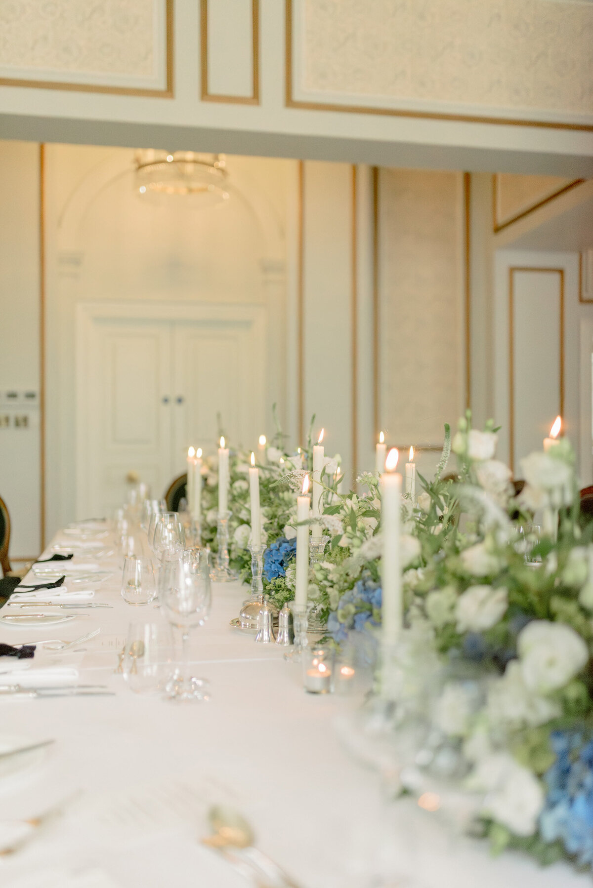 Gleneagles wedding tablescape. Image by luxury wedding photographer, Jill Cherry Porter.