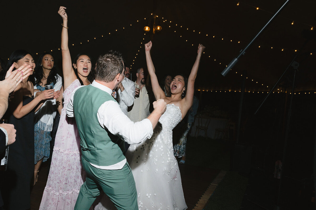 andrew-tiffany-open-dance-olive-and-oath136