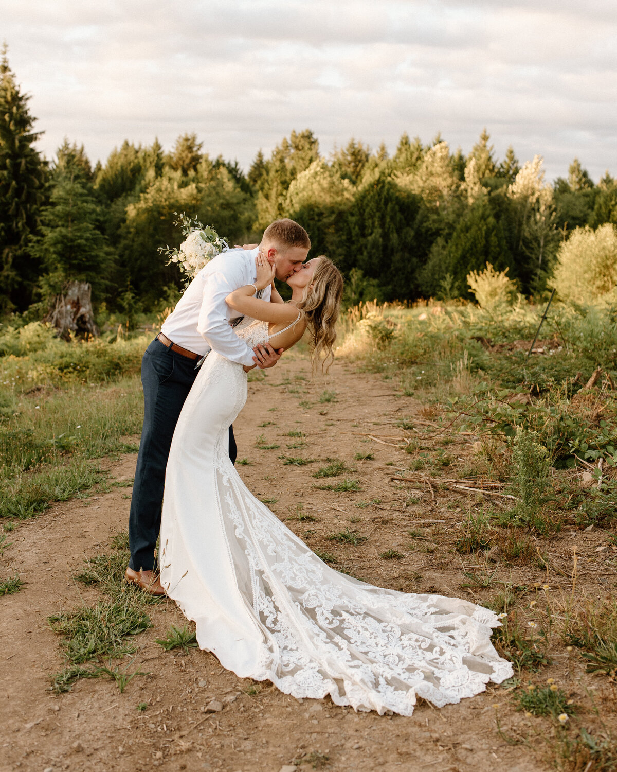old_mill_farm_onalaska_washington_wedding_6