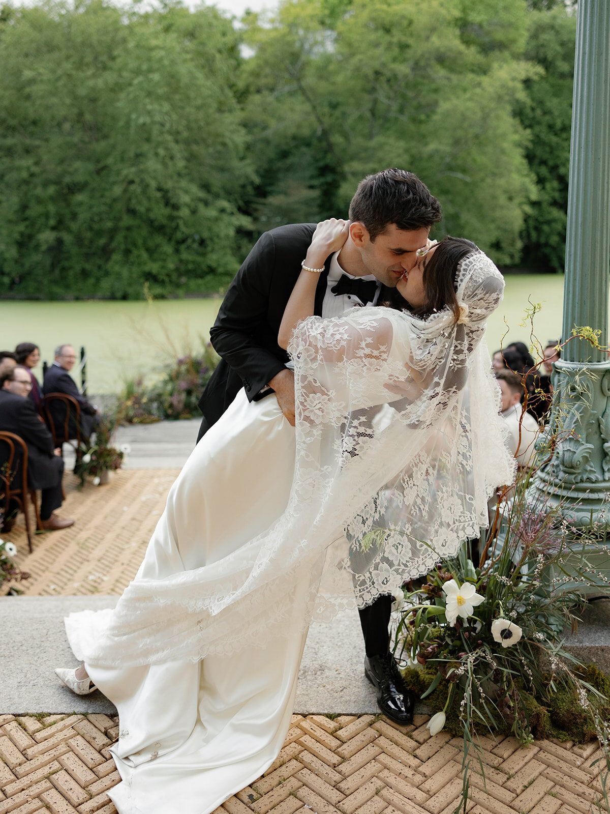 Faye-Fern-Creative-Ruby-Olivia-Rae-Hersey-Eugen-Hotaj-Prospect-Park-Boathouse-Wedding-Ceremony-13