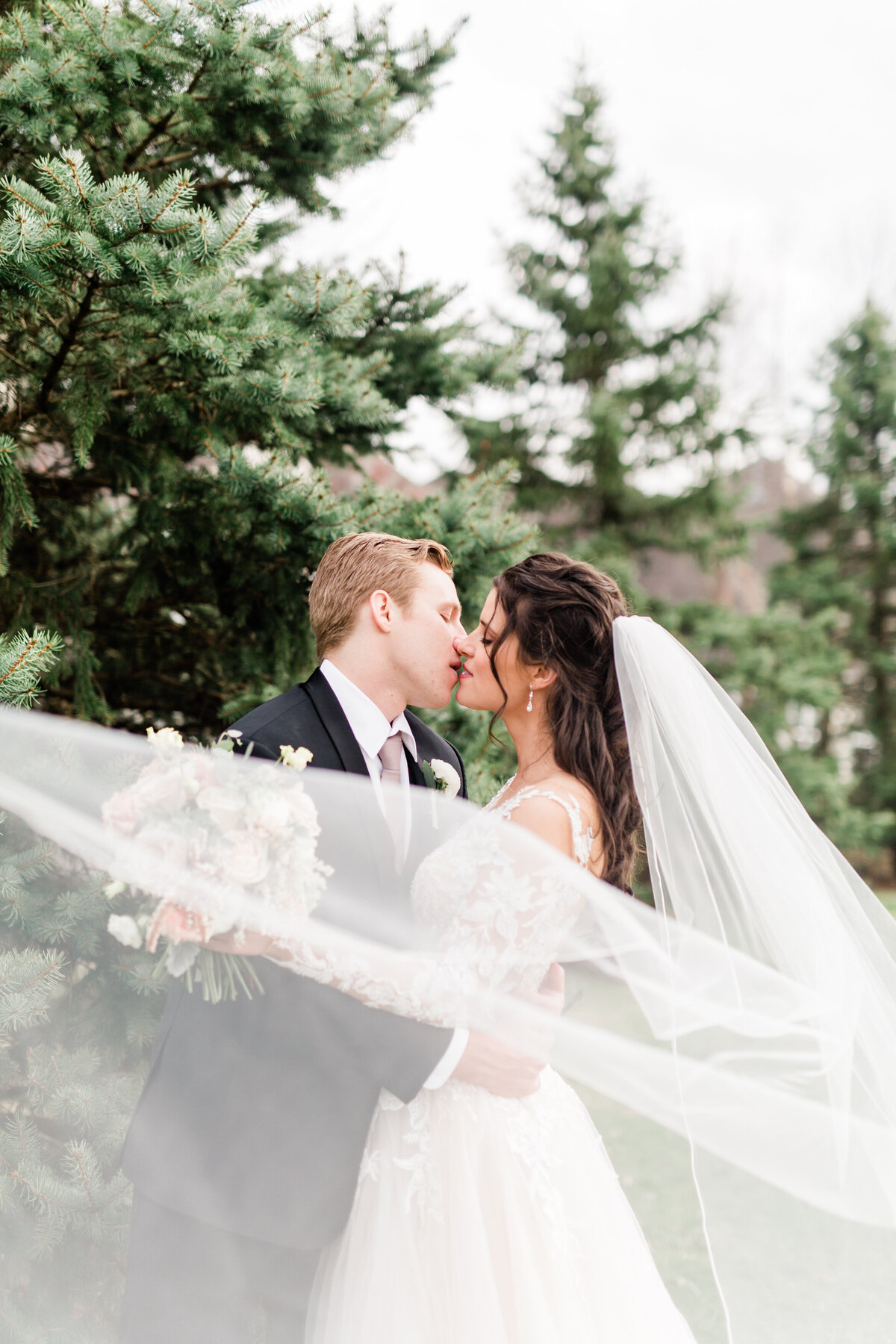 Morgan-Marie-Weddings-Ohio-Photography-Columbus-Scioto-Reserve-42