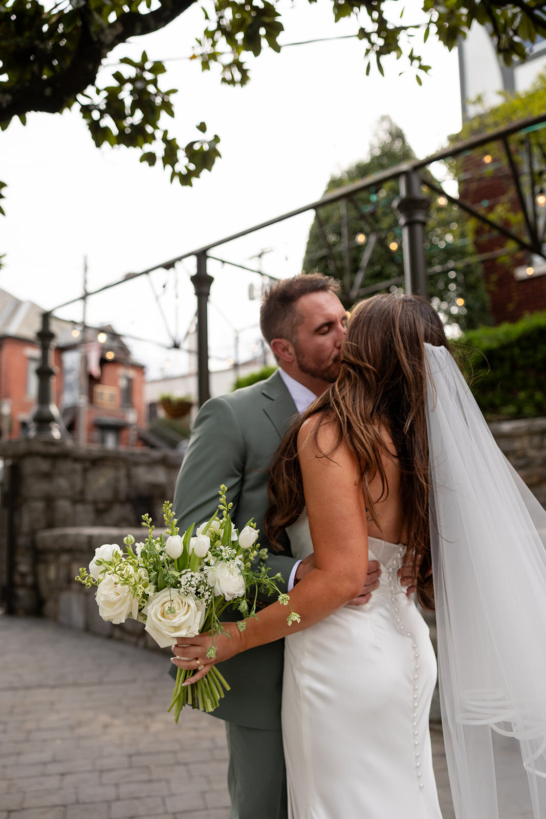 BluffViewArtDistrictWedding_0401