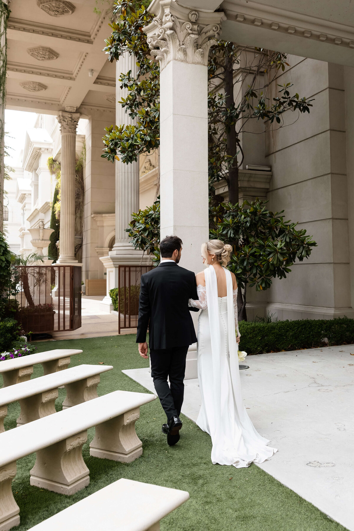 52_riskyexposure_maddie-noah_las-vegas-elopement-photography