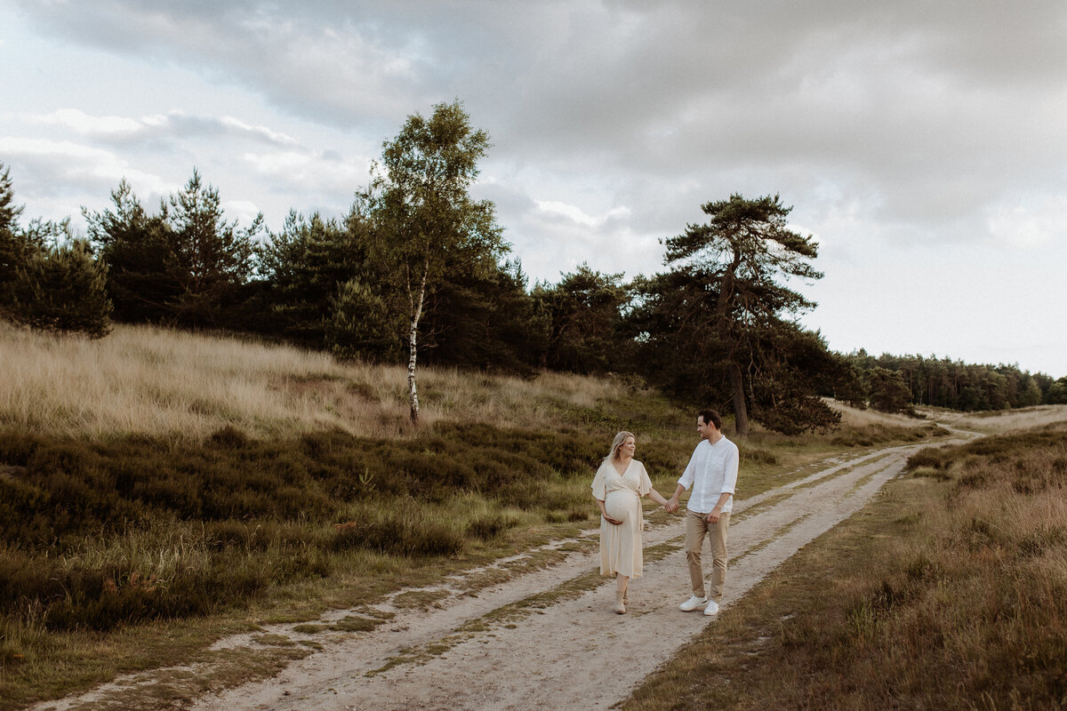 Zwangerschapsfotoshoot-in-Apeldoorn