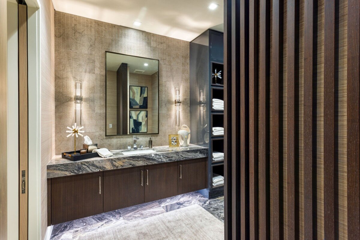MASTER_BATH_ENTRY