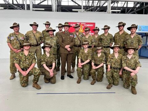 Sir Peter Cosgrove (retired Major General) meets with Warrnambool Army Cadets