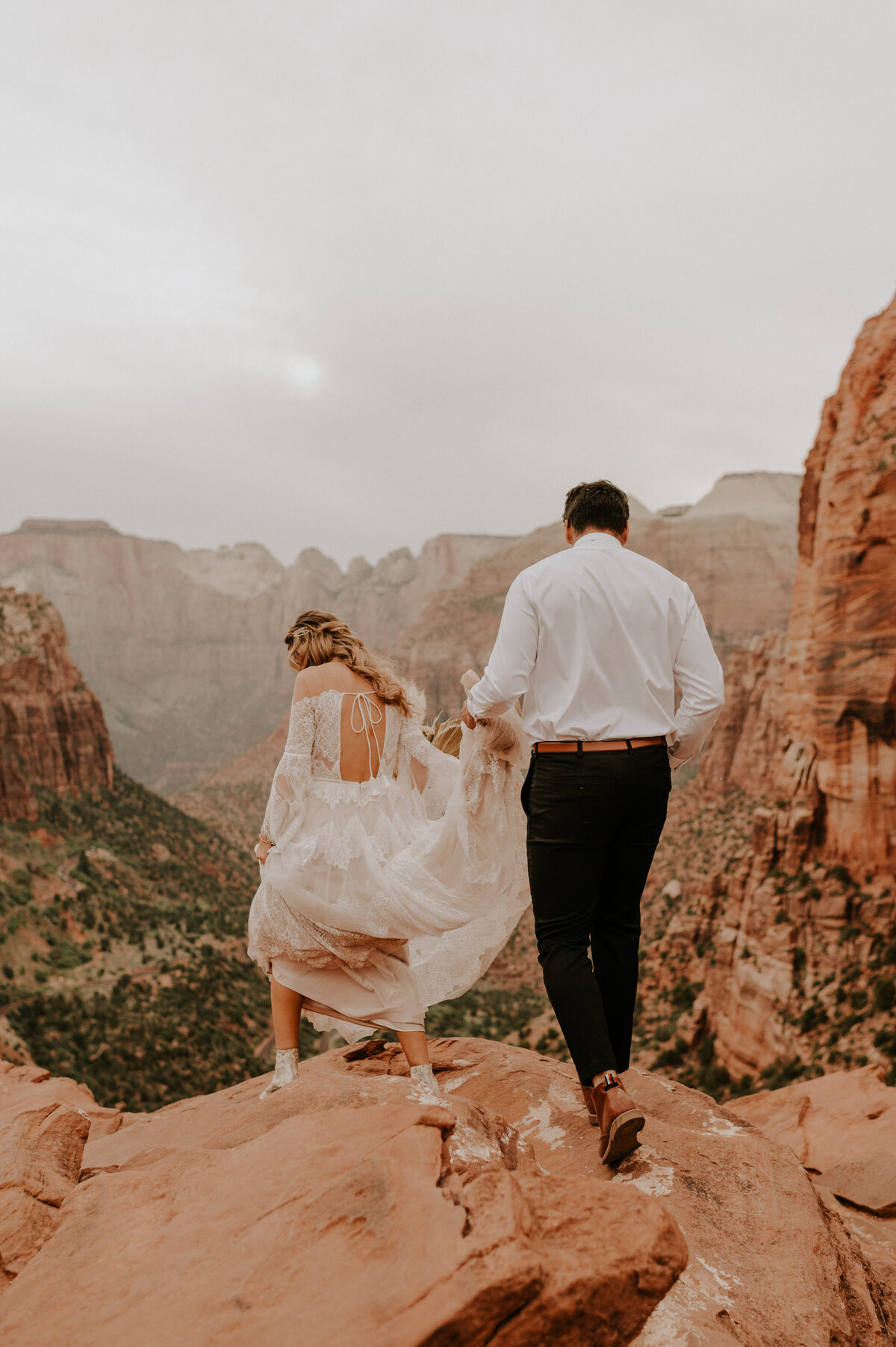 Destination-Elopement-Photographer-Travel-Evergreen-Photo34