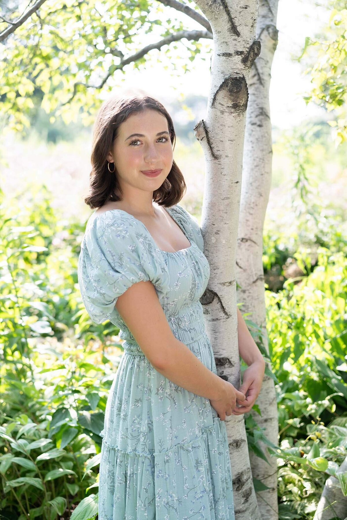 senior-girl-by--white-birch-tree
