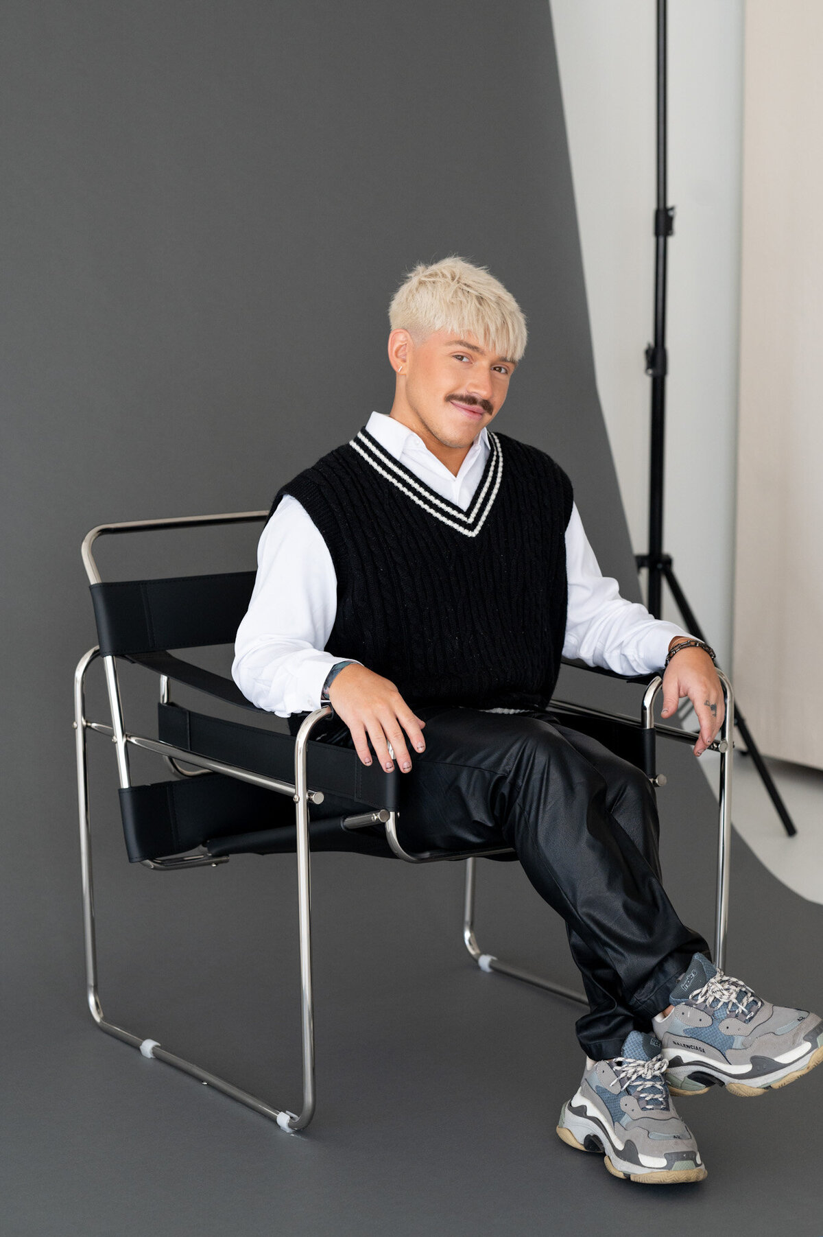 jax-mini-studio-jacksonville-hair-stylist-branding-photoshoot