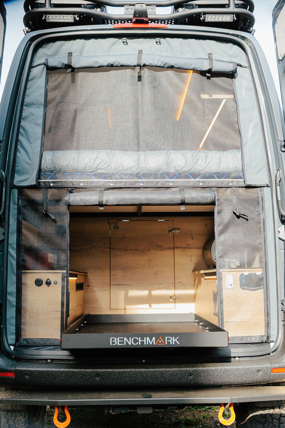 3_SummitSeeker_251013_BMV_#125_SlowFastcreative_1675