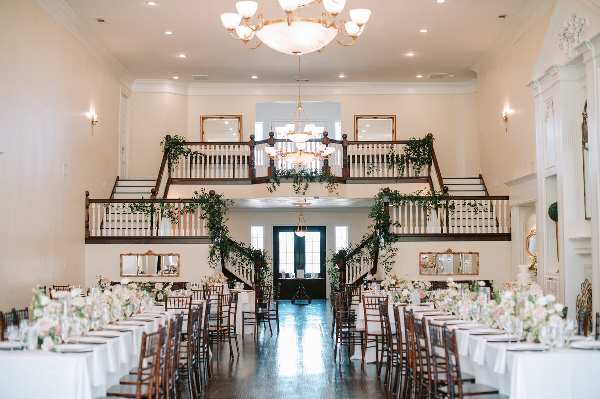 AML Weddings Texas Destination Wedding Planning Design Coordination Coordinating Event Planner Events Weddings  Valley View - Kendall _ Tyler Arnold-9195