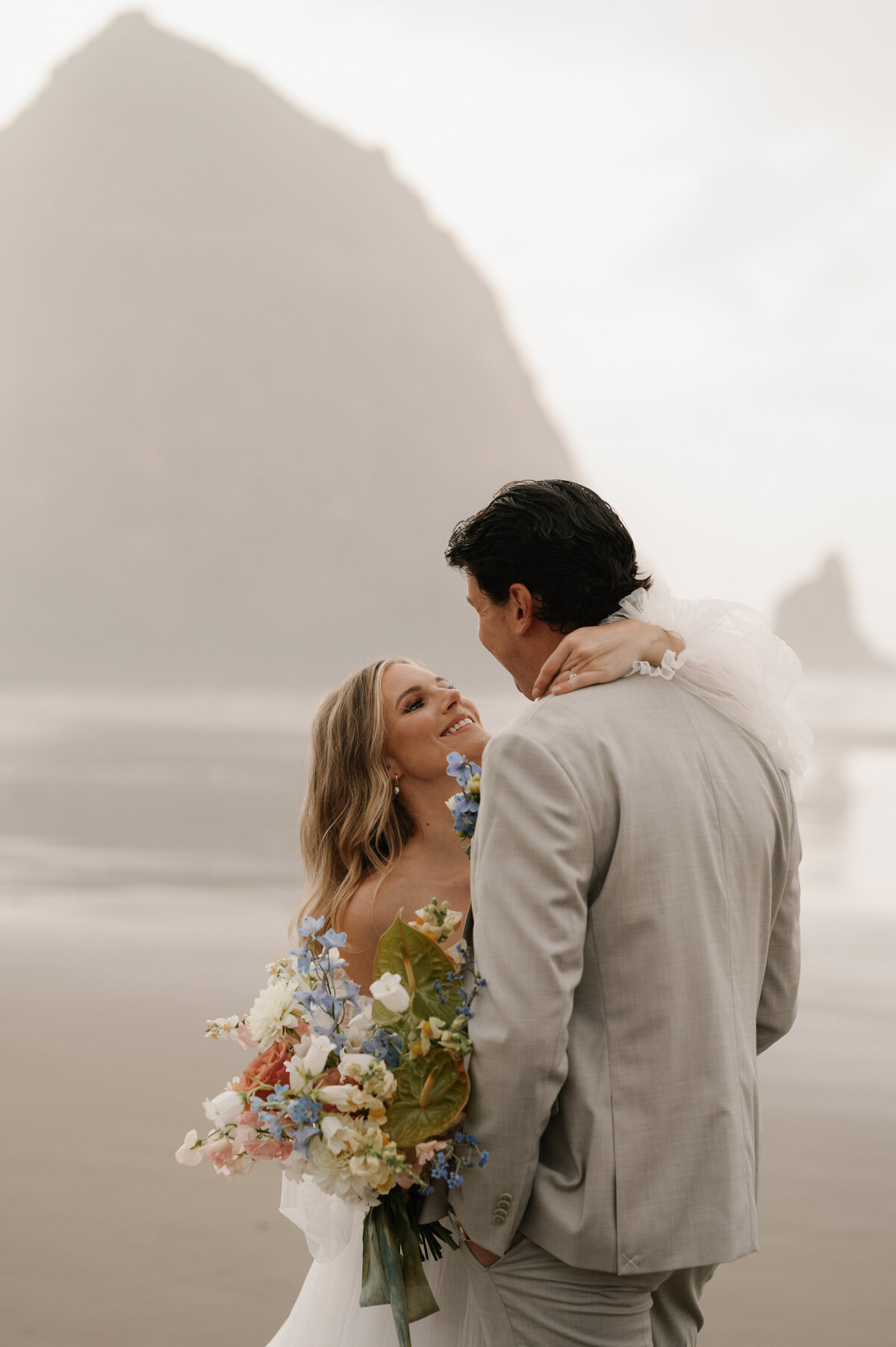 elopement-canon-beach-oregon-8