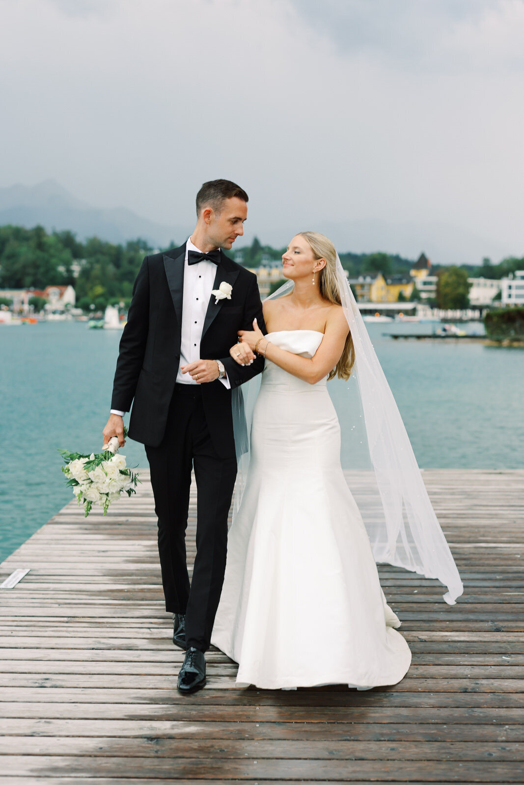 Destination Wedding Photography of a Elegant Lakeside Wedding in Austria 134