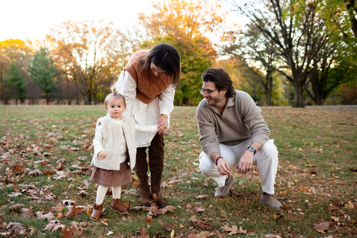 family-session-outdoors-kissena-corridor-park