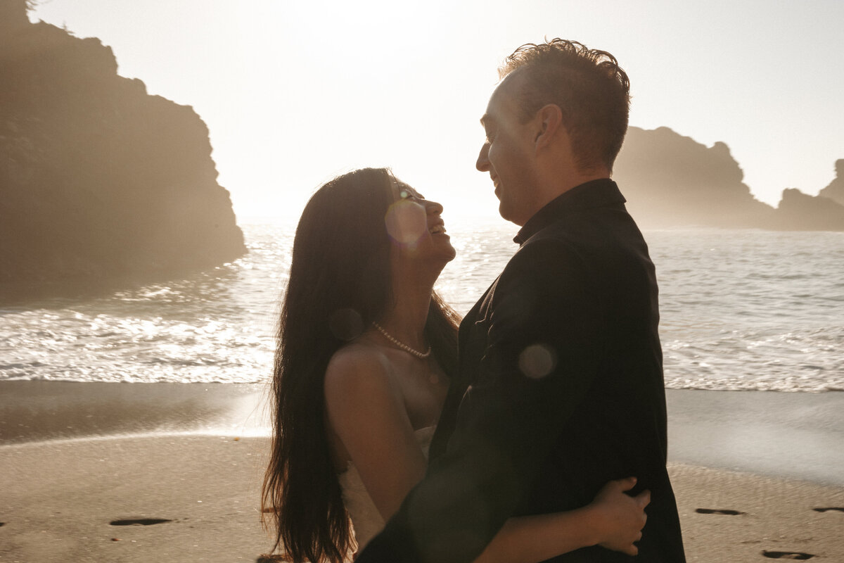 jackiejoshsecretbeachelopement31