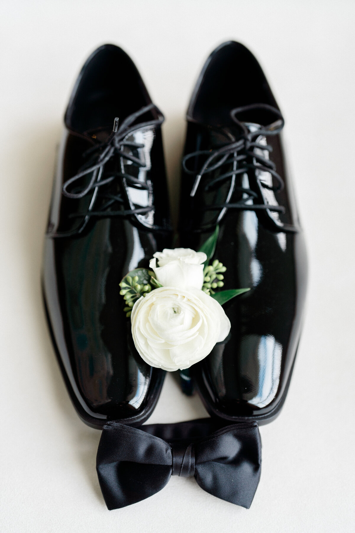 Timeless groom accessories