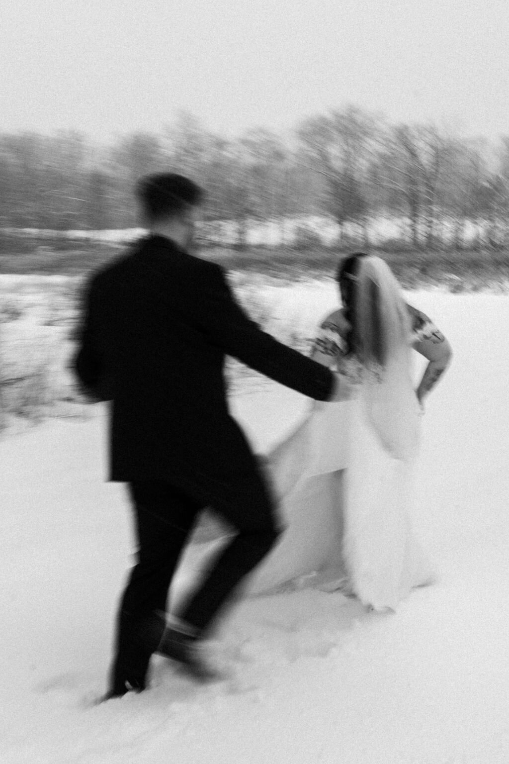 Intimate Wedding and Elopement Photographer55