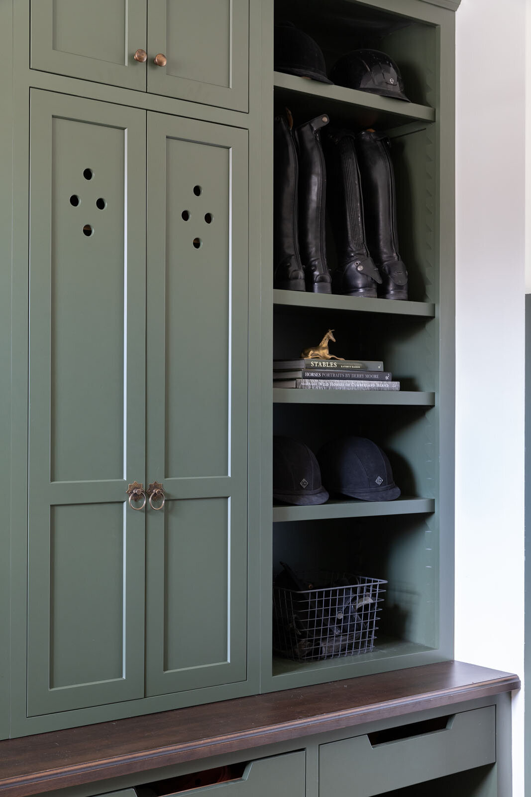 Portfolio-Derby House-Interiors-Wayne-Illinois-Derby Mudroom 006