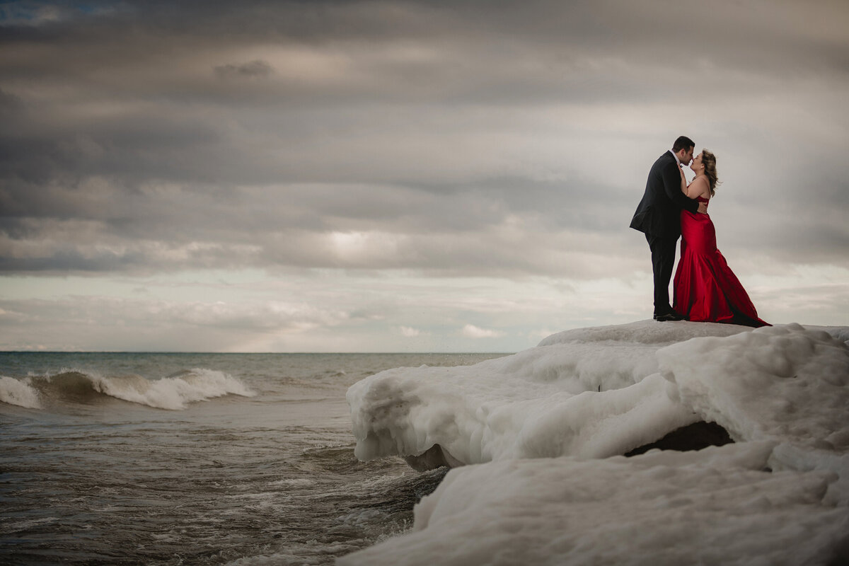 Green Bay, Appleton, Door County engagement photographer