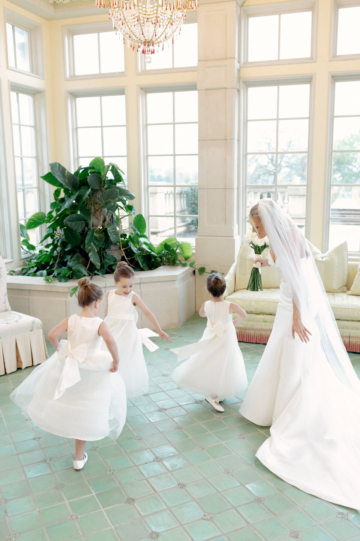 Olivia-and-Beau-Wedding-Preview-Emily-Nicole-Photo-59
