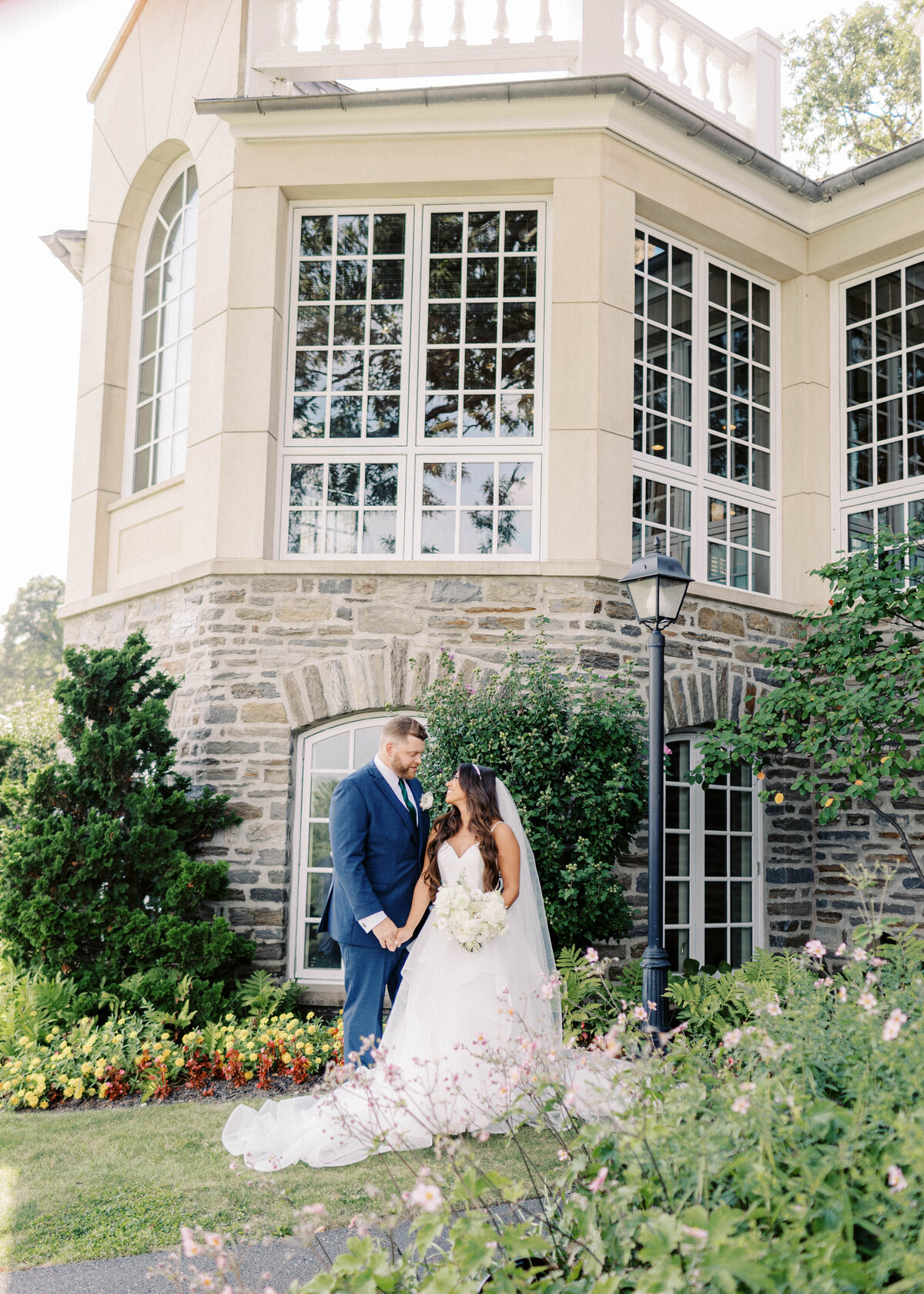 Huntingdon-Valley-Country-Club-Wedding-Bride-Groom-Photos_056