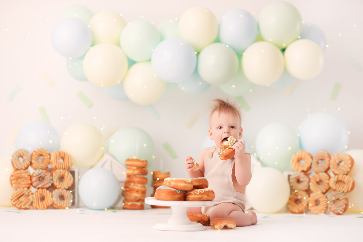 CakeSmash-Birthday-Milestone-Photographer-Photography-Vaughan-Maple-14