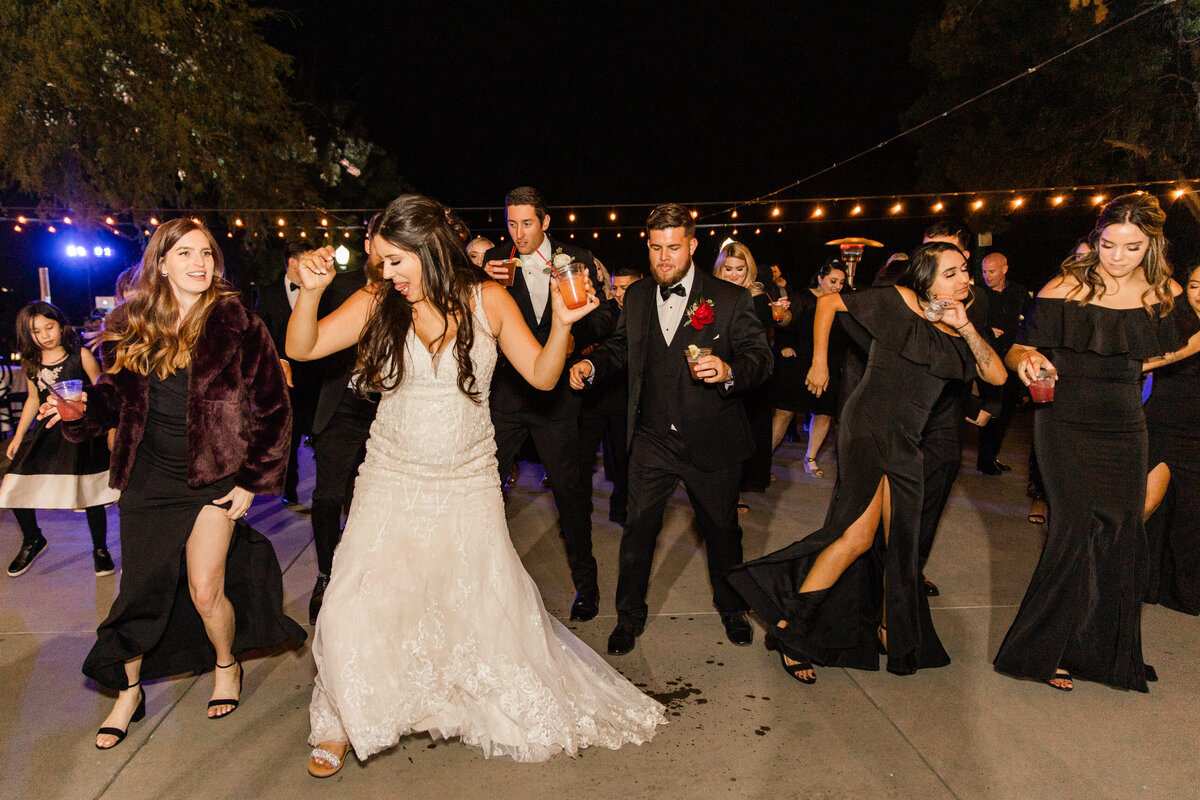 WEDDING-RECEPTION-DANCING