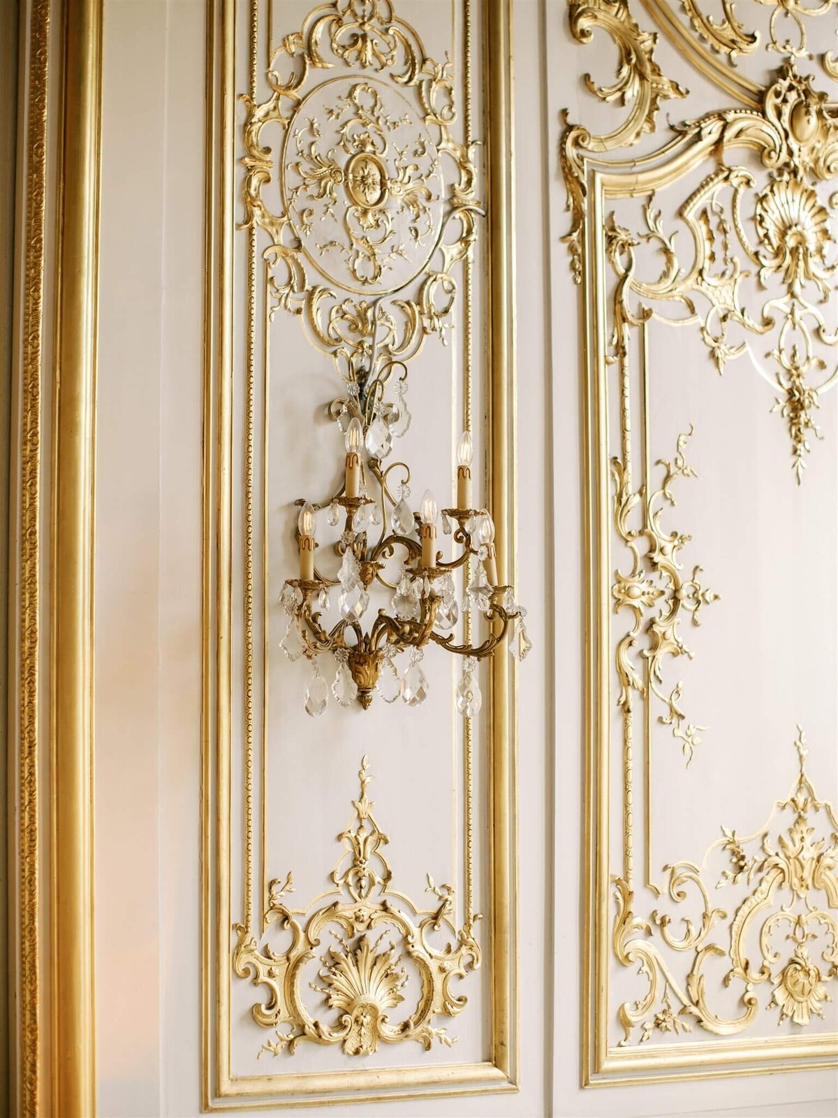 DianeSoteroPhotography_Wedding_StJamesHotel_HotelLeMarois_Paris_France_459