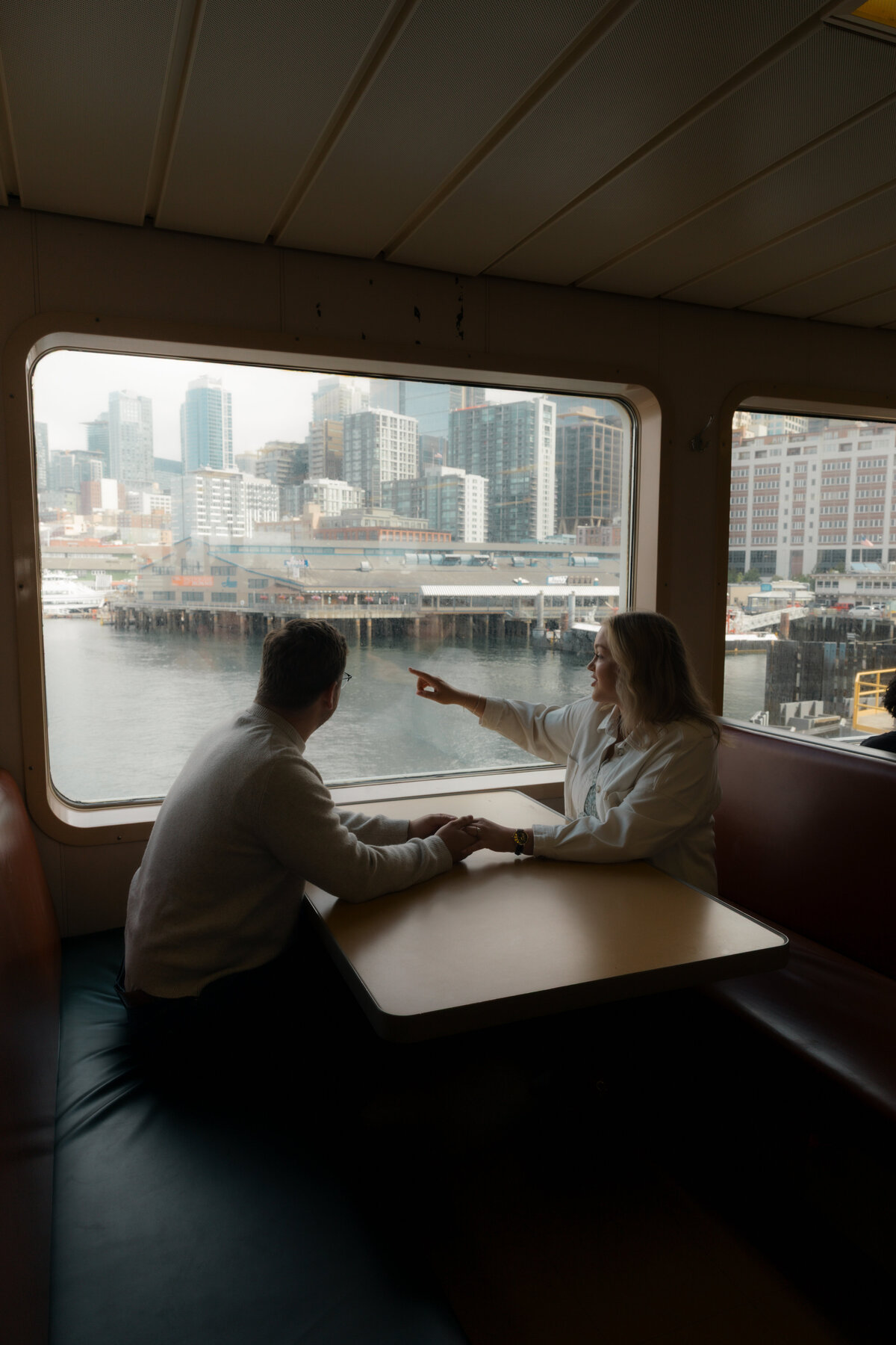 SeattleFerryCouplesPhotography29