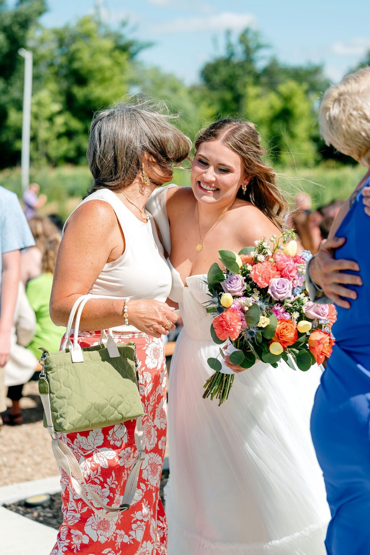 bride-shares-moment-with-her-guest