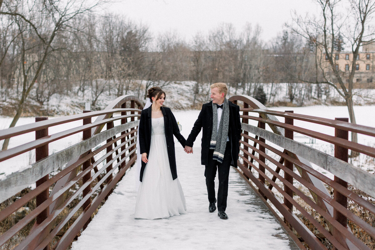 lake-country-winter-wedding-ALW-006
